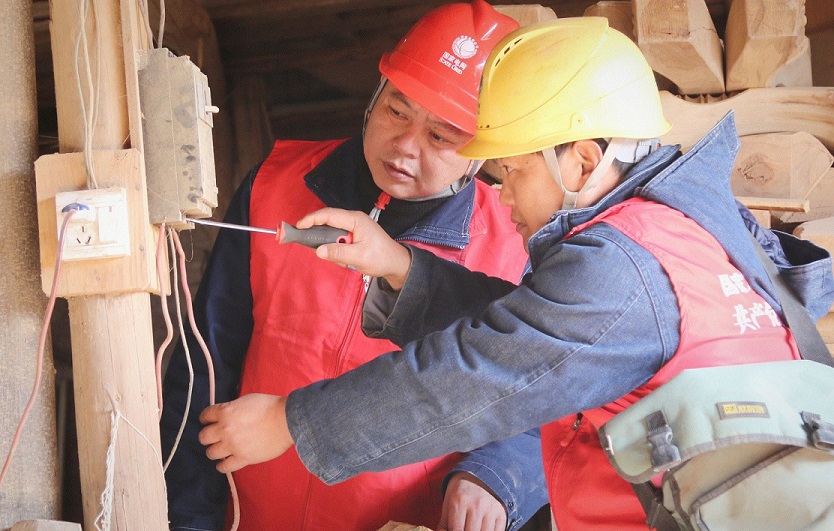 湖南寧遠：安全用電宣傳進村入戶