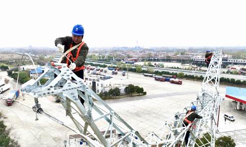 國網(wǎng)商丘供電公司：加快線路改造 服務城市建設(shè)