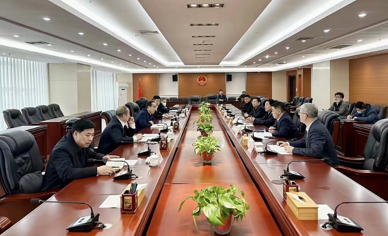 中國能建黨委副書記、總經(jīng)理孫洪水與丹東市市長郝建軍會談